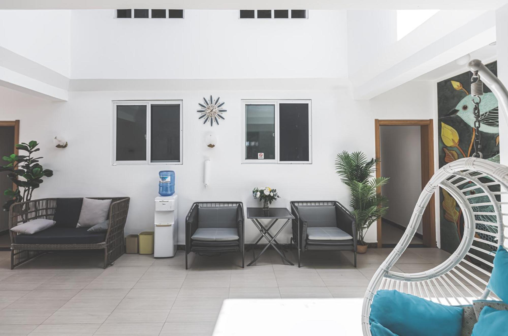 Hotel Oasis Boutique House à Saipan Extérieur photo